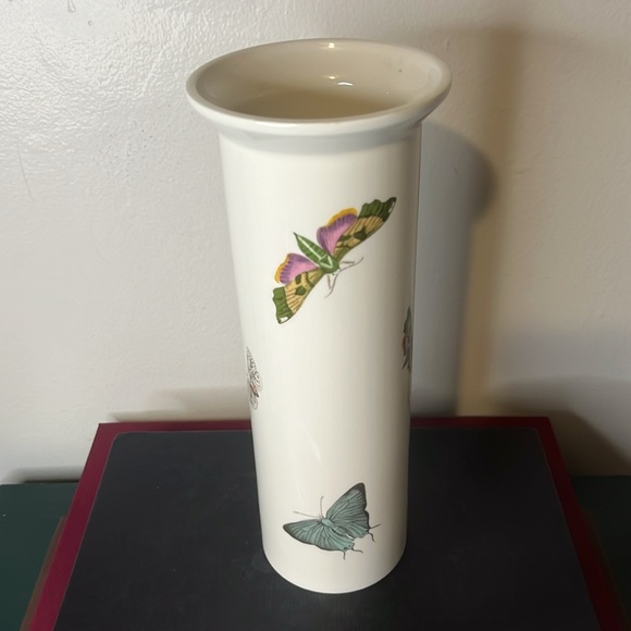 Portmeirion Botanic Garden Serif Vase Helleborus Niger Christmas Rose 9''H - Picture 7 of 12